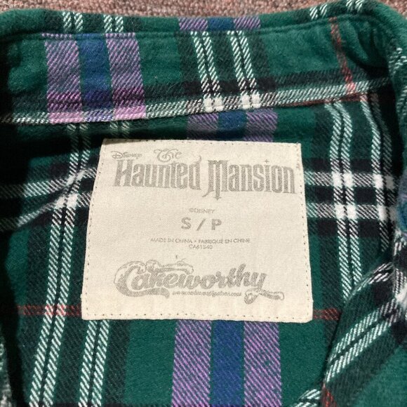 Disney World Haunted Mansion Flannel Shirt Size Small Cakeworthy Green Plaid - Picture 4 of 8